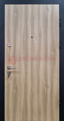 Светлая металлическая дверь с МДФ ДМ-340 в Луховицах