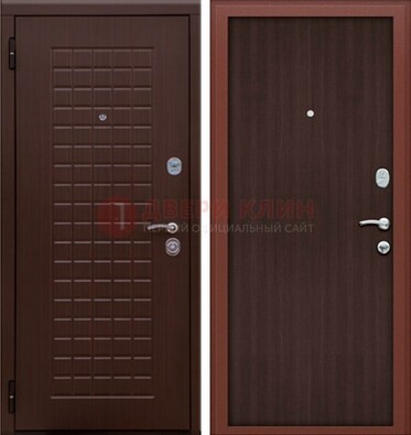 Коричневая металлическая дверь с МДФ ДМ-78 в квартиру в Талдоме
