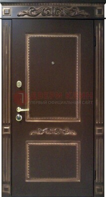 Входная дверь с массивом дуба в темном цвете ДМД-65 в Луховицах