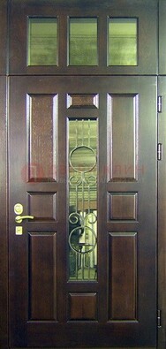 Парадная дверь со стеклянными вставками и ковкой ДПР-1 в офисное здание в Луховицах