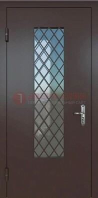 Темная металлическая дверь с решеткой и стеклом ДС-7 в Луховицах