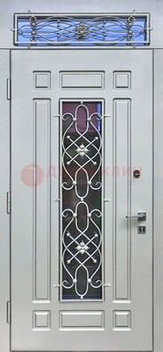 Белая железная дверь со стеклом и ковкой с верхней фрамугой ДСК-112 в Луховицах