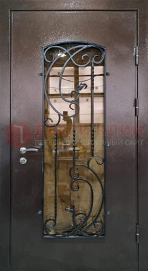 Металлическая дверь со стеклом и ковкой ДСК-95 для магазина в Луховицах