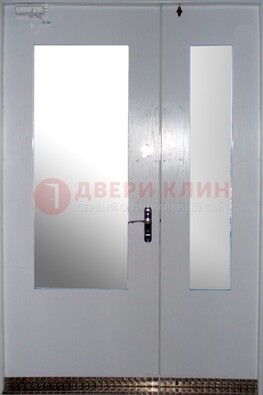 Белая  тамбурная дверь со стеклянными вставками ДТМ-18 в Луховицах