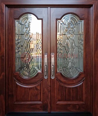 Классическая железная дверь с массивом дуба для входа ВЖ-23 в Луховицах